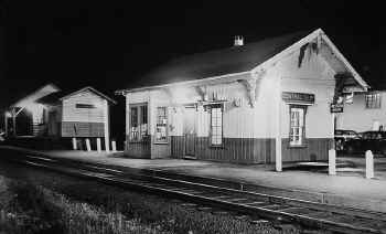 central-islip_1952-53_Dick Wetterau.jpg (94309 bytes)